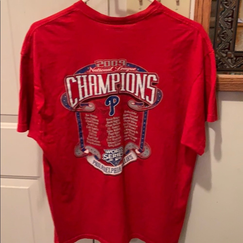 Phillies T-shirt